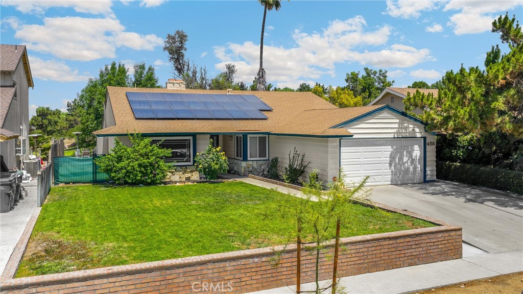 458 Termino Avenue