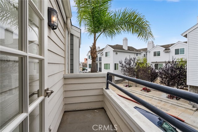 Detail Gallery Image 20 of 23 For 406 E Bay Ave #10,  Newport Beach,  CA 92661 - 2 Beds | 2/1 Baths