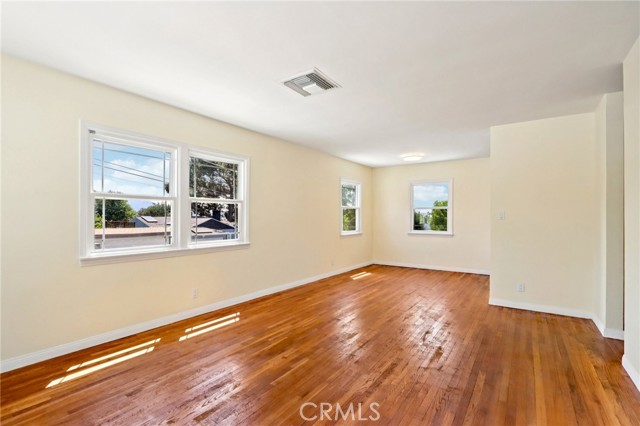 Detail Gallery Image 29 of 39 For 10337 Pinyon Ave, Tujunga,  CA 91042 - 3 Beds | 1 Baths