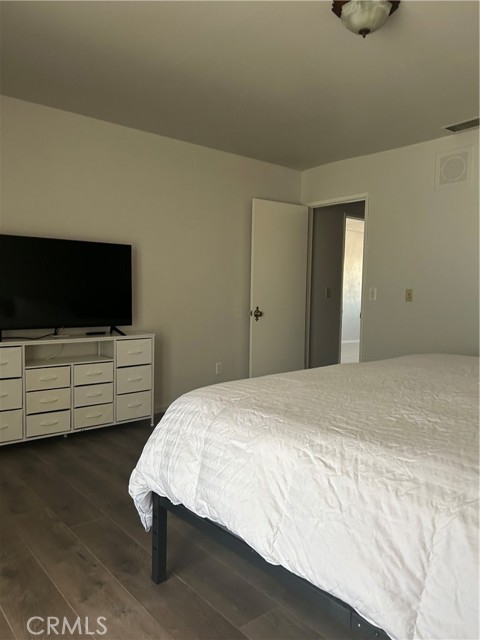 Detail Gallery Image 6 of 17 For 13915 Spring Valley Pkwy, Victorville,  CA 92395 - 3 Beds | 2 Baths