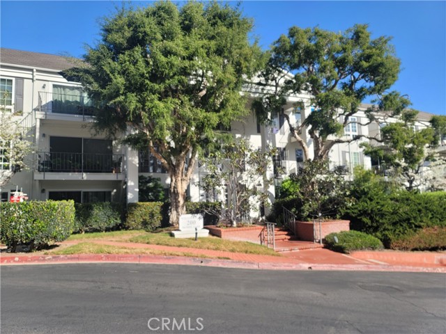 Detail Gallery Image 14 of 21 For 200 Mcneil Ln #210,  Newport Beach,  CA 92663 - 2 Beds | 2 Baths