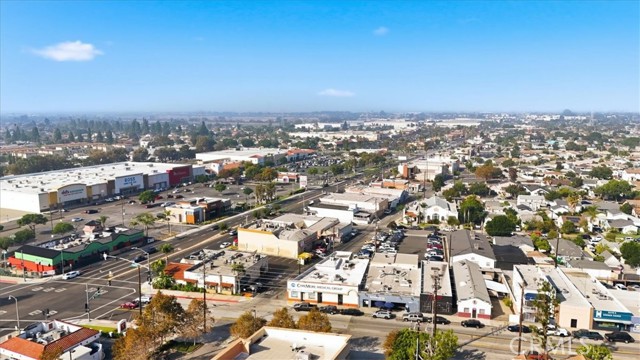 Detail Gallery Image 34 of 37 For 9318 via Azul, Pico Rivera,  CA 90660 - 4 Beds | 3/1 Baths