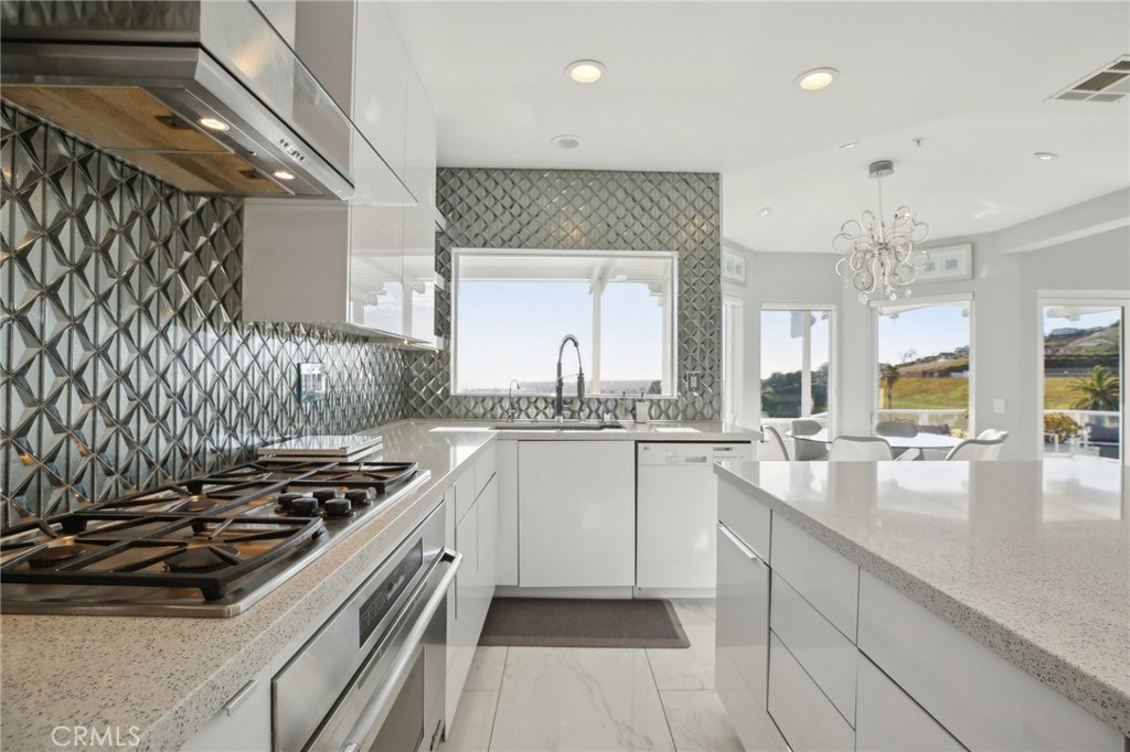 2a5c3e14 C13a 4e5f B8af 4440b898be19