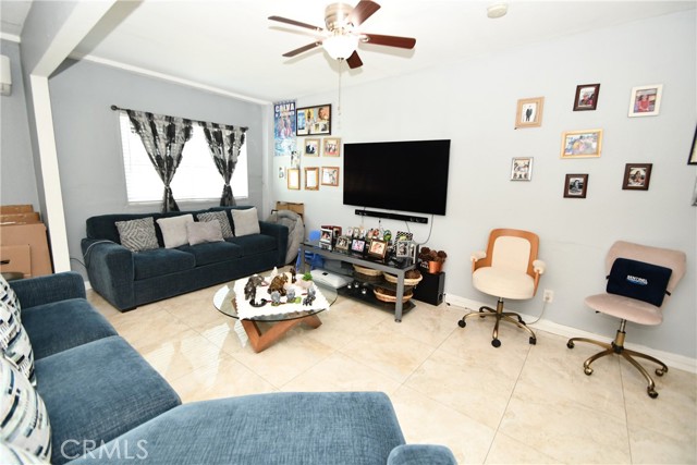 Detail Gallery Image 3 of 21 For 114 S Thorson, Compton,  CA 90221 - – Beds | – Baths