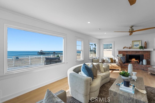 1000 The Strand, Manhattan Beach CA: https://media.crmls.org/medias/2a5cc300-1ca9-4bd1-90ad-d9fcf3bad267.jpg