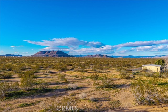 Detail Gallery Image 4 of 27 For 1234 Sun Terrace, Landers,  CA 92285 - – Beds | – Baths