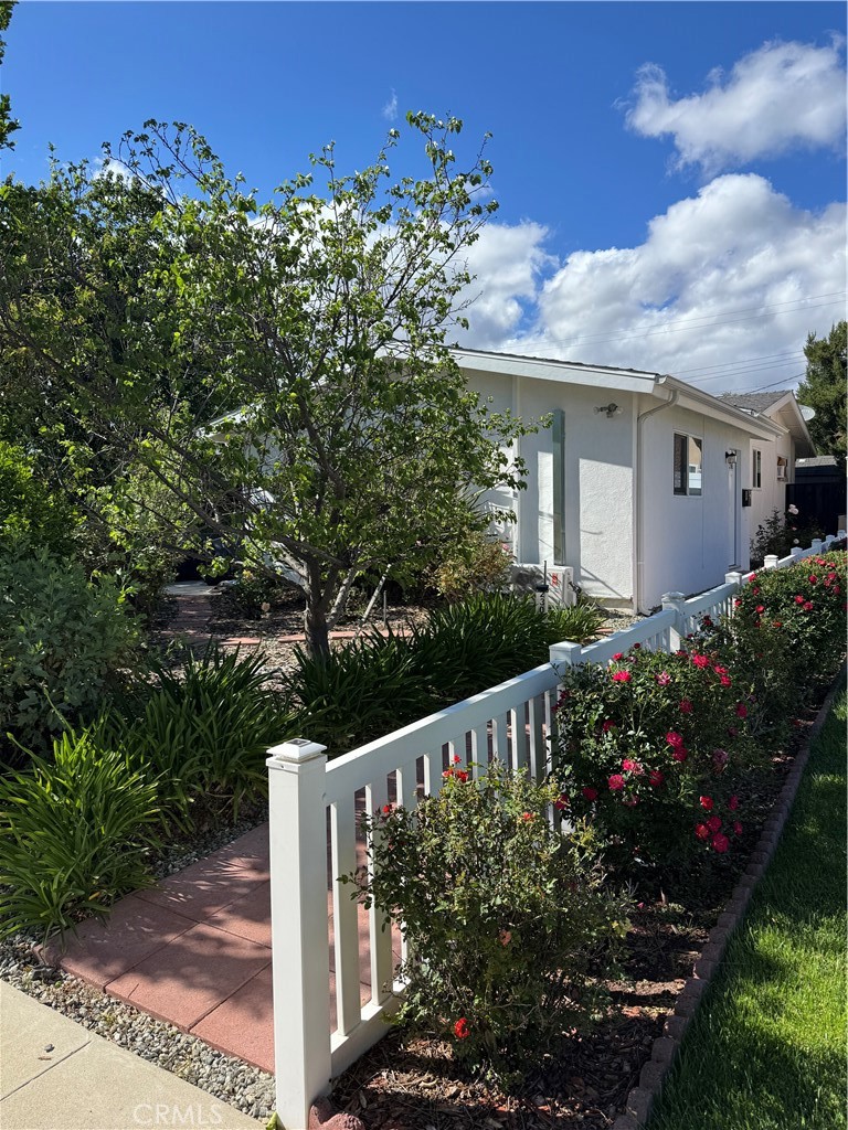 23017 Gilmore street