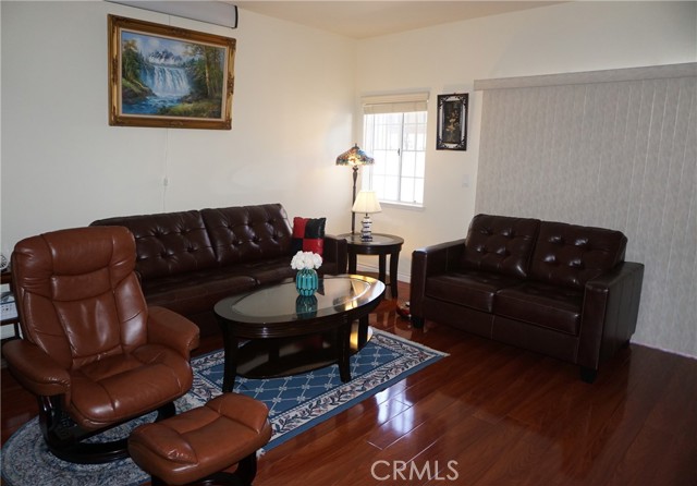 Detail Gallery Image 12 of 25 For 17125 S Vermont Ave #9,  Gardena,  CA 90247 - 3 Beds | 2/1 Baths