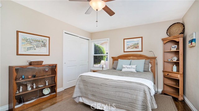 5215 E Monlaco Road, Long Beach CA: https://media.crmls.org/medias/2a5f8641-42c5-4666-9fcf-82f9ebb28428.jpg