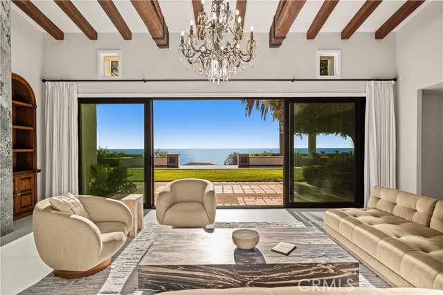 24 Scenic Bluff, Newport Coast CA: https://media.crmls.org/medias/2a5ff106-3f56-41cf-b131-ecafaa92cdfe.jpg