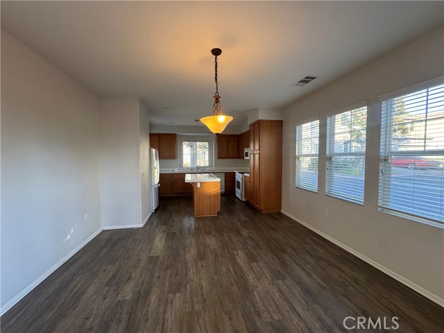 Detail Gallery Image 3 of 59 For 22327 Blue Lupine, Grand Terrace,  CA 92313 - 3 Beds | 2/1 Baths