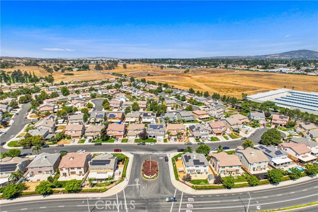 31 Newburn Court, Beaumont CA: https://media.crmls.org/medias/2a60cc16-f240-4f5d-9659-cb2189d82a7c.jpg