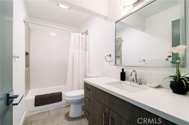 Detail Gallery Image 16 of 25 For 110 S Eucalyptus Ave #5,  Inglewood,  CA 90301 - 2 Beds | 1/1 Baths