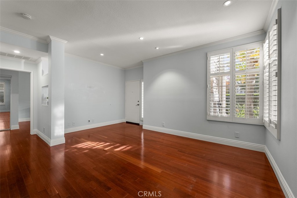 MLS #OC25268747 image #12