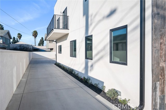 2321 Vanderbilt Lane, Redondo Beach, California 90278, 6 Bedrooms Bedrooms, ,2 BathroomsBathrooms,Residential,Sold,Vanderbilt,CV20231019