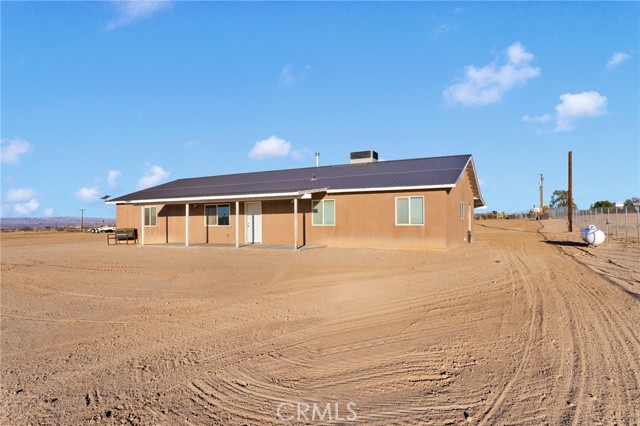 Detail Gallery Image 2 of 46 For 32461 Prairie, Barstow,  CA 92311 - 3 Beds | 2 Baths