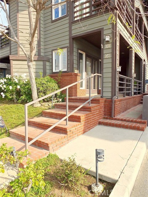 10 Coronado Avenue