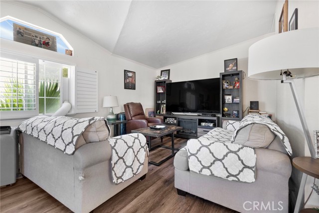 Detail Gallery Image 8 of 45 For 5700 Carbon Canyon #84,  Brea,  CA 92823 - 3 Beds | 2 Baths