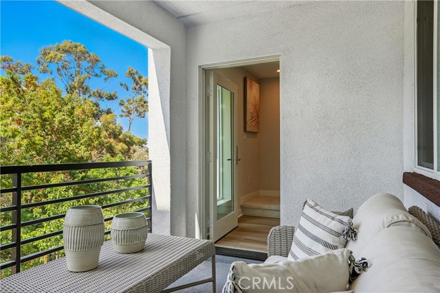 4881 Canyon View, San Diego CA: https://media.crmls.org/medias/2a62c4bc-8704-4bcf-b573-701b62e320d3.jpg