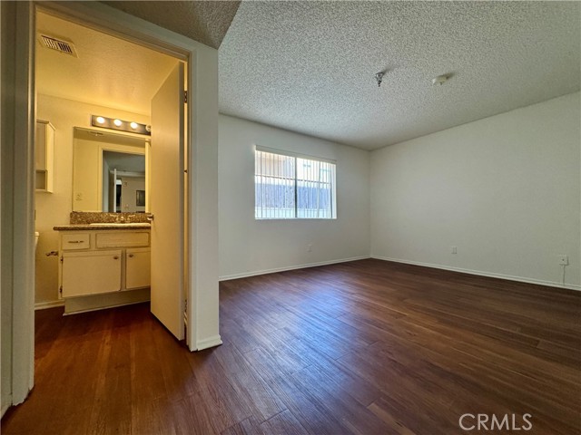Detail Gallery Image 6 of 16 For 987 E Del Mar Bld #7,  Pasadena,  CA 91106 - 2 Beds | 2 Baths