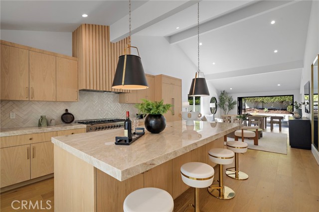 Detail Gallery Image 10 of 40 For 37 Beachcomber, Corona Del Mar,  CA 92625 - 3 Beds | 3 Baths