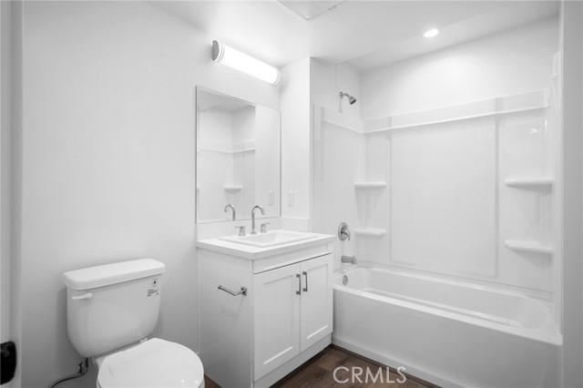 Detail Gallery Image 14 of 19 For 10657 Moorpark St #401,  North Hollywood,  CA 91602 - 1 Beds | 1 Baths