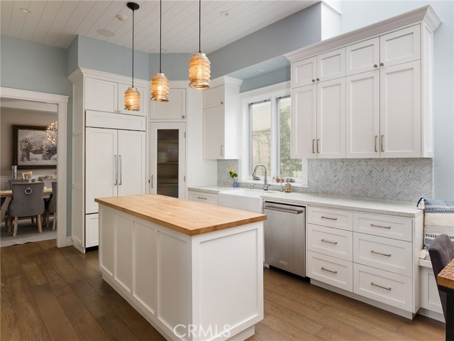 801 18th Street, Manhattan Beach, California 90266, 4 Bedrooms Bedrooms, ,4 BathroomsBathrooms,Residential,Sold,18th,SB24108757
