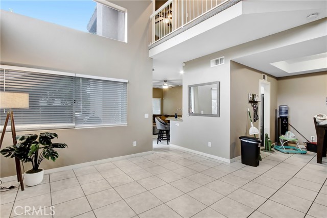 3728 Via Tortola, Riverside CA: https://media.crmls.org/medias/2a650bdc-2707-4477-83bf-0e7d69f1958d.jpg