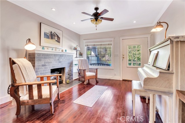 Detail Gallery Image 11 of 63 For 4562 Lomita, Los Angeles,  CA 90019 - 3 Beds | 2 Baths