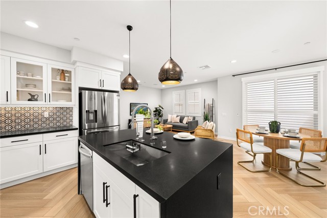 1419 N Indian Hill Boulevard, Claremont CA: https://media.crmls.org/medias/2a667035-8256-456d-97cb-aacc4a3cfda3.jpg