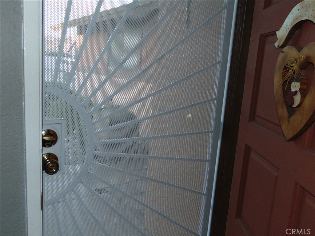 https://media.crmls.org/medias/2a680a86-112c-498a-ac90-bb12e692436e.jpg?preset=X-Large