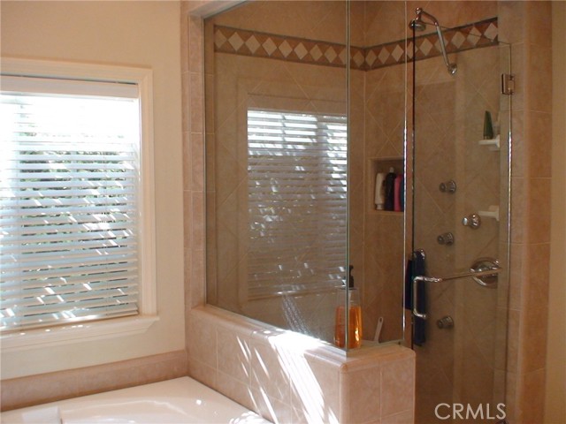 Detail Gallery Image 11 of 20 For 14320 Hortense St, Sherman Oaks,  CA 91423 - 3 Beds | 2 Baths