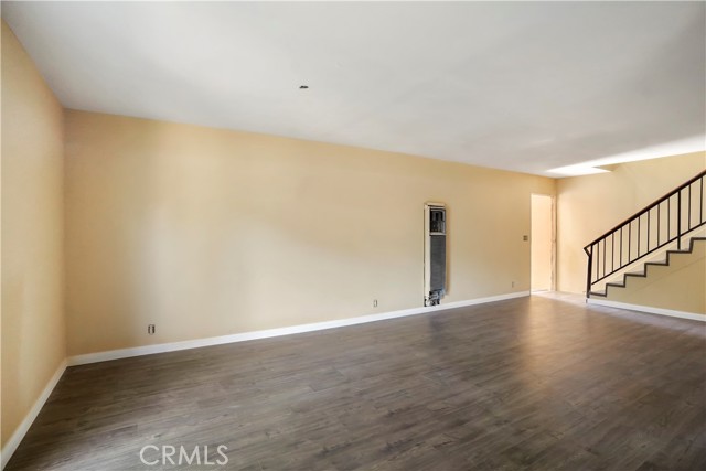 1003 W Myrtle Street, Santa Ana CA: https://media.crmls.org/medias/2a69ac4c-9d45-4143-ae7c-0515e17b1e93.jpg