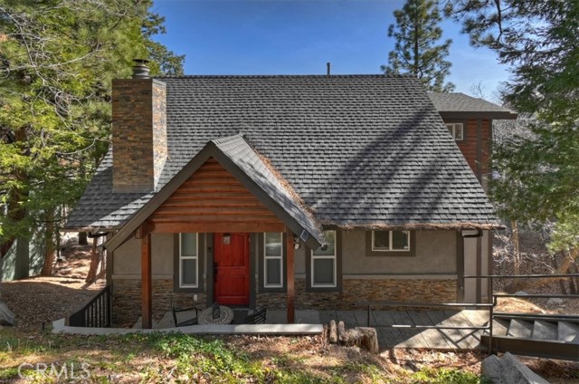 Detail Gallery Image 2 of 58 For 27565 North Bay Rd, Lake Arrowhead,  CA 92352 - 4 Beds | 4 Baths