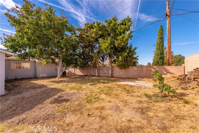 Detail Gallery Image 38 of 43 For 1621 Ballard St, Simi Valley,  CA 93065 - 3 Beds | 1/1 Baths