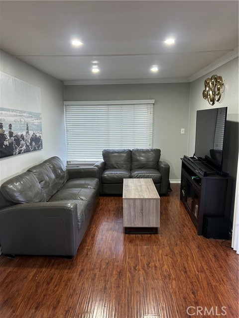 Detail Gallery Image 7 of 24 For 16600 Orange Ave #48,  Paramount,  CA 90723 - 3 Beds | 2 Baths