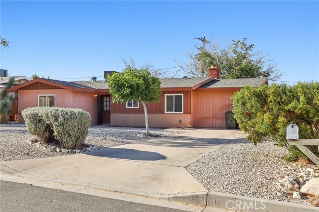 Detail Gallery Image 7 of 26 For 23869 Tocaloma Rd, Apple Valley,  CA 92307 - 3 Beds | 2 Baths