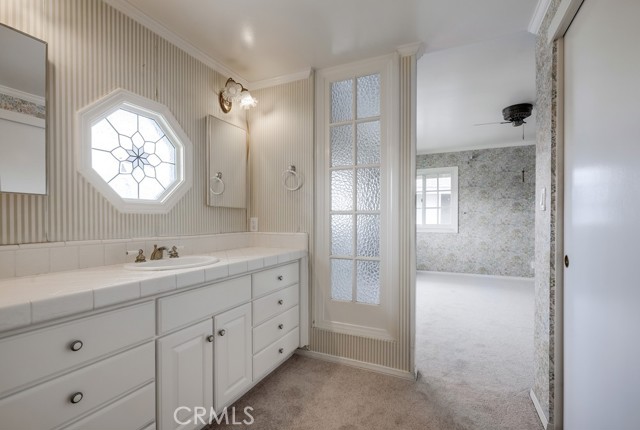 2144 Iris Place, Costa Mesa CA: https://media.crmls.org/medias/2a6cfd54-0ece-48f6-8cb6-0e0dc02a4a28.jpg