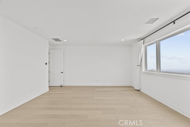 20434 W Albion Way, Porter Ranch CA: https://media.crmls.org/medias/2a6d18c9-e050-48c9-8fe3-f31e3a57a00b.jpg