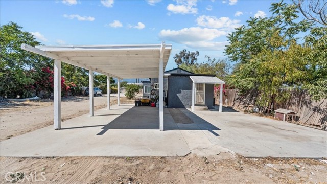 2337 Ogden Street, San Bernardino CA: https://media.crmls.org/medias/2a6d1e13-b299-4056-8e29-8b8f56ada632.jpg