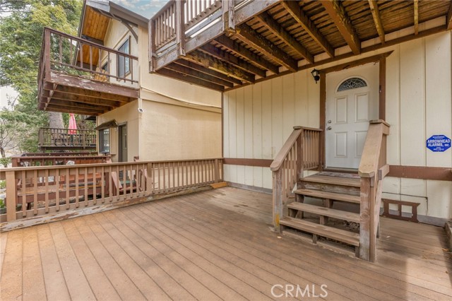 2368 Pine Drive, Running Springs CA: https://media.crmls.org/medias/2a6d2431-5a28-4593-980c-3af52a2f4589.jpg