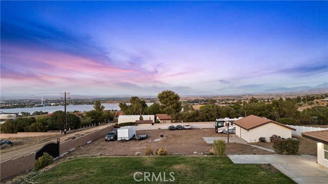 Detail Gallery Image 3 of 49 For 354 Westlake Dr, Palmdale,  CA 93551 - 5 Beds | 3 Baths