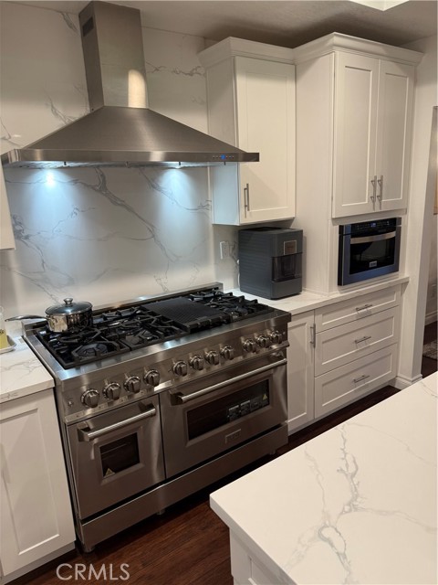 1571 E Palm, Covina CA: https://media.crmls.org/medias/2a6d96be-4378-4cc0-8421-d4a33e4dae7d.jpg