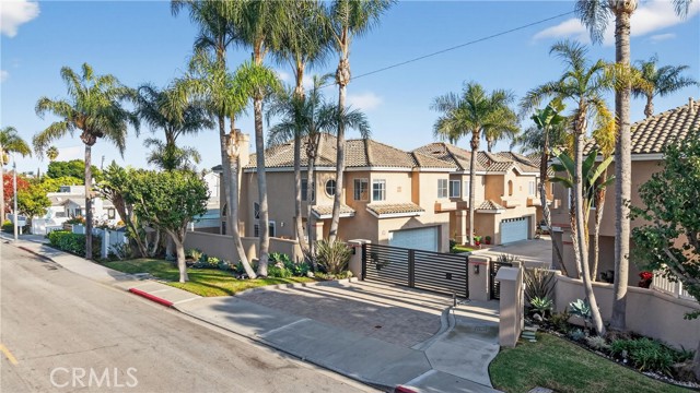 Detail Gallery Image 2 of 47 For 152 Terraza Ct, Costa Mesa,  CA 92627 - 3 Beds | 2/1 Baths