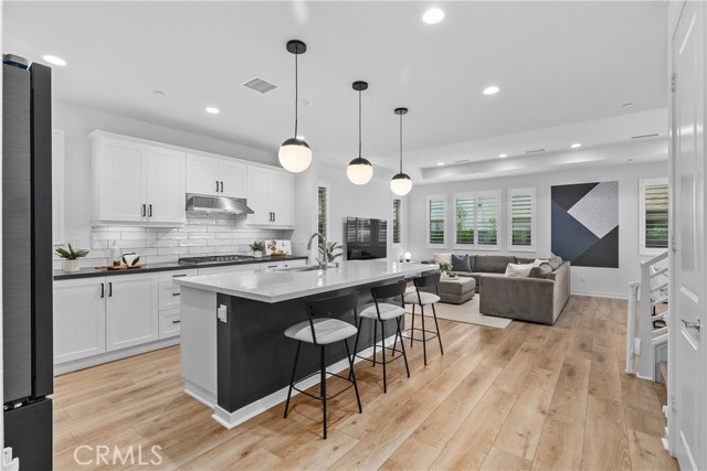 40 Jarano Street, Rancho Mission Viejo CA: https://media.crmls.org/medias/2a7006f1-45ec-4b11-9db3-dd363a9fddc1.jpg