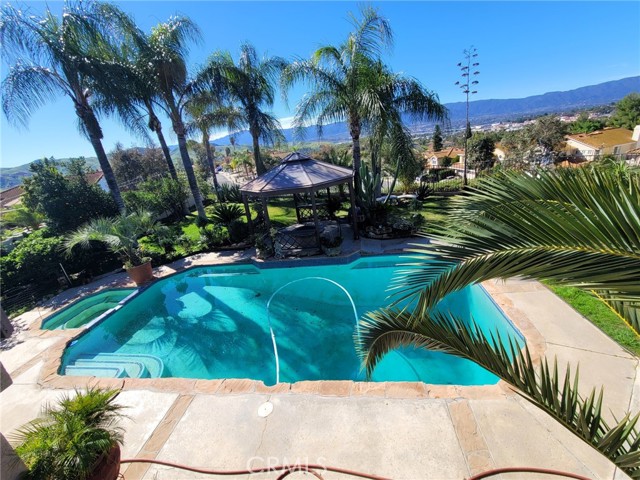 Image 24 of 30 For 560 Calhoun Street