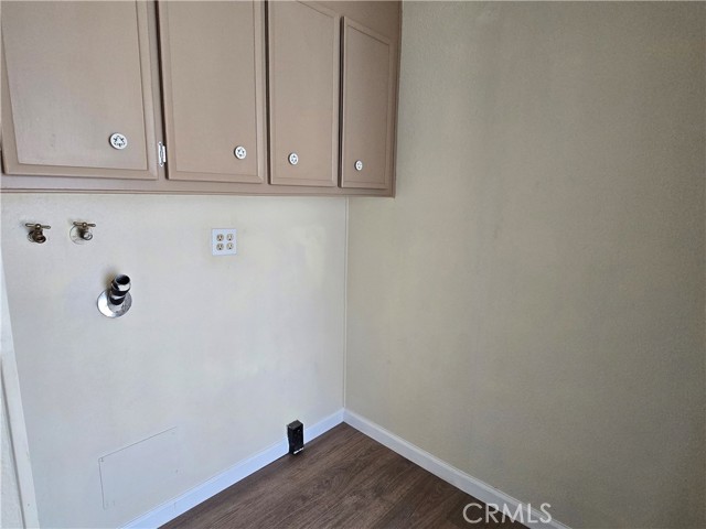 542 Castille Drive, Hemet CA: https://media.crmls.org/medias/2a7269a8-ef8c-43c5-b66a-67444186550a.jpg