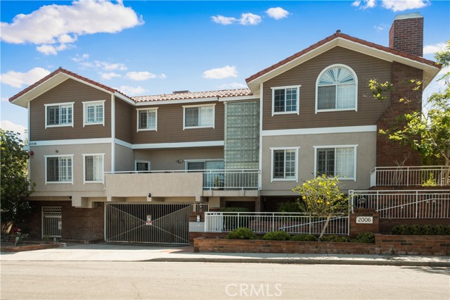 2006 Aviation Way, Redondo Beach CA: https://media.crmls.org/medias/2a729f7a-4354-427e-86bd-accb69395354.jpg