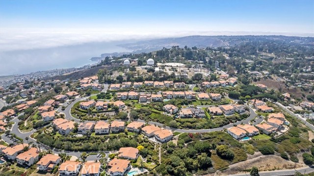 57 Paseo De Castana, Rancho Palos Verdes CA: https://media.crmls.org/medias/2a72a968-66f0-4c1f-8205-bdf1960832a5.jpg