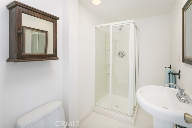 600 35th Street, Manhattan Beach, California 90266, 3 Bedrooms Bedrooms, ,2 BathroomsBathrooms,Residential,Sold,35th,SB17026414